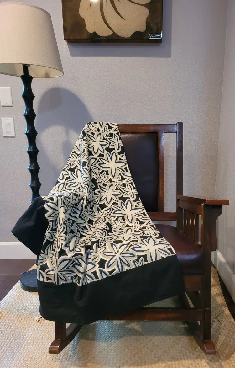 Black/Navy To'alua Blankets